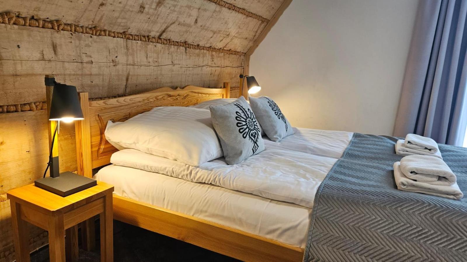 ザコパネ ウィラ アンタロウカ Bed & Breakfast 部屋 写真
